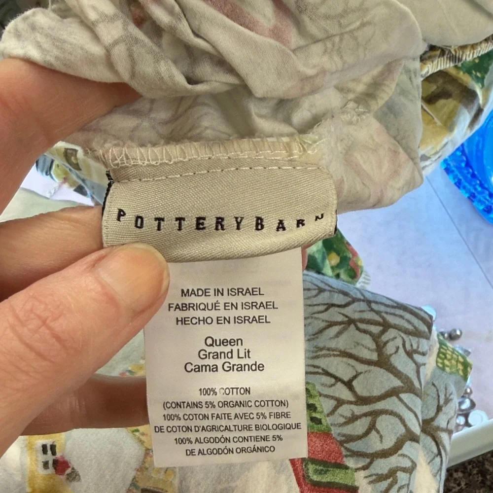 Pottery Barn Holiday Village Queen sheet set, 1 flat, 1 fitted, 2 pillow cases